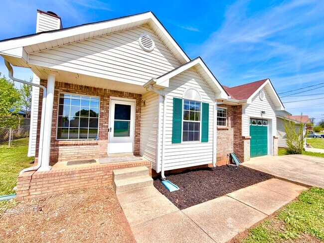 Photo - 1215 Marla Dr