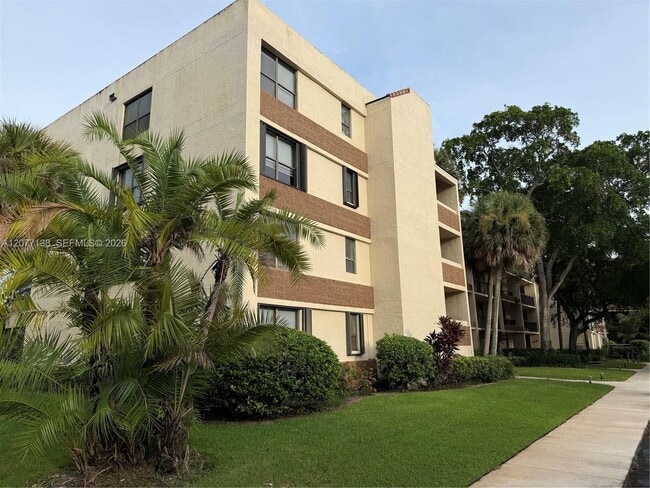 Building Photo - 40 NW 76th Ave Unit 205-1