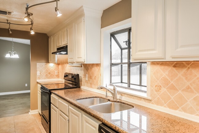 Photo - 8567 Canton Dr