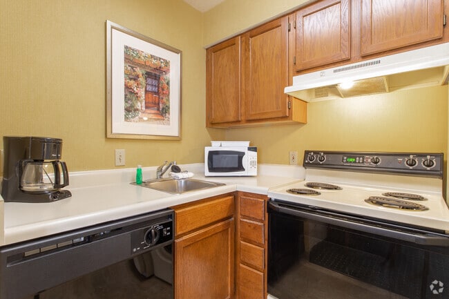 Residences at Daniel Webster Nashua