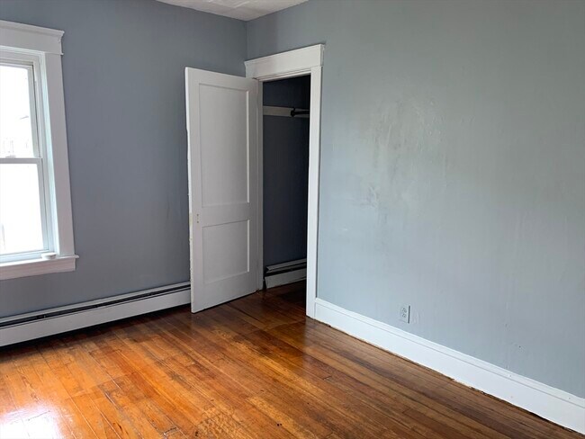 Photo - 70 Price Pl Unit 2
