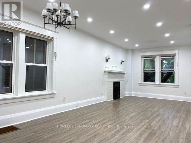 Photo - 16 Forman Ave