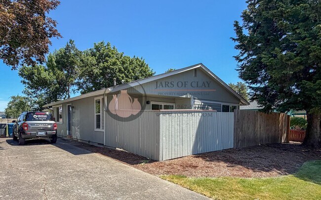 Building Photo - Campbell Duplex- #2025-1764 Unit 4243