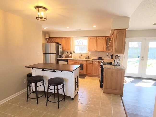 Photo - 1288 Nesbitt Dr