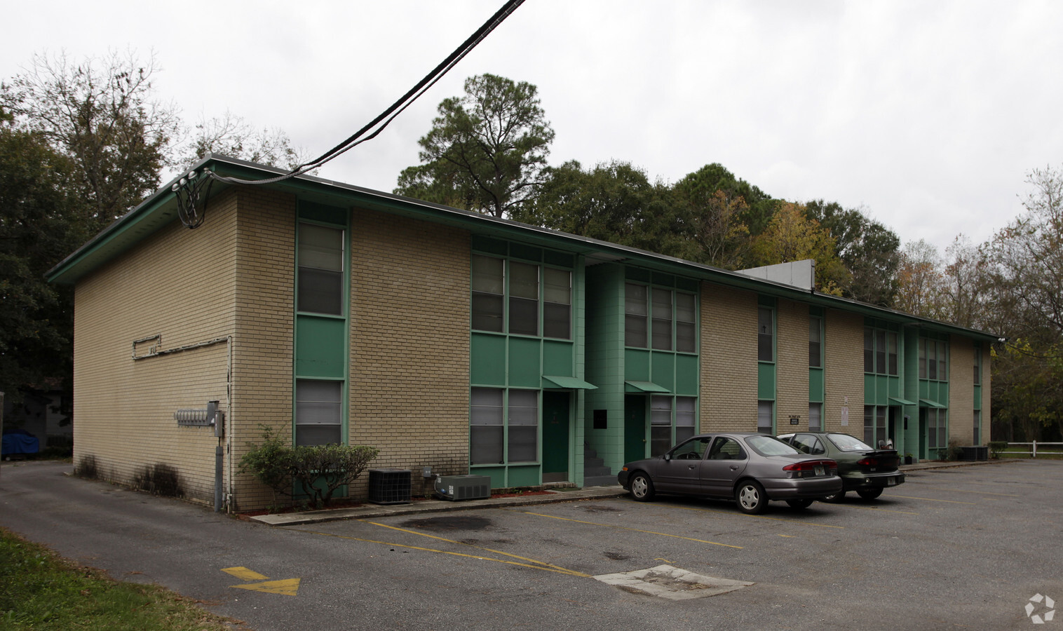 Photo - 122 West Apartments