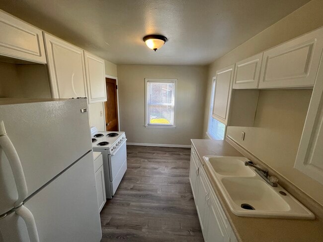 Photo - 2904 Lincoln St