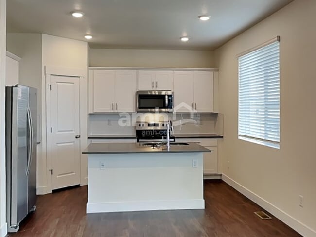 Photo - 3965 Patterdale Pl