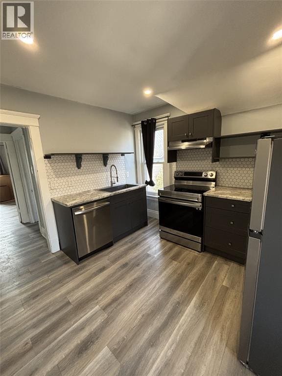 Photo - 226 Vidal St S