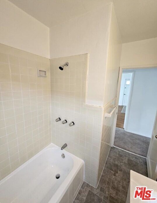 10556-10558 Santa Monica/1808-1810 Westholme