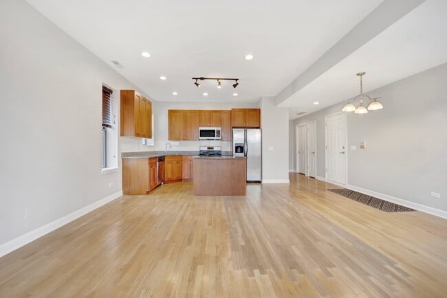 Photo - 4817 N Kimball Ave Unit 3