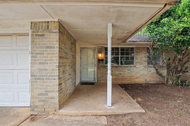 Photo - 1301 Amhurst Ave