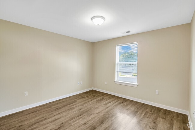 2BR, 2BA - 944SF - Bedroom - Saratoga Place