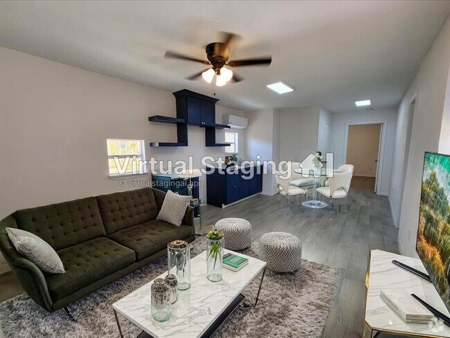 Building Photo - 17227 Porter Ln Rental