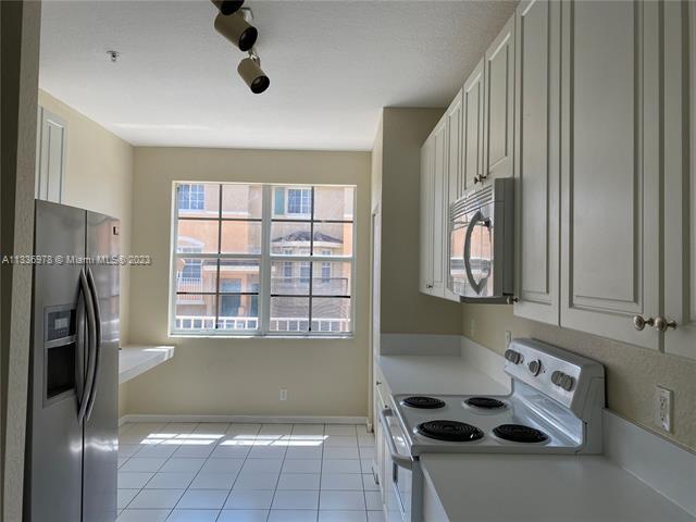 Photo - 1851 NE 6th Ct.