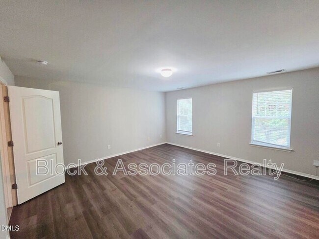 Photo - 8208 Stone Cellar Dr