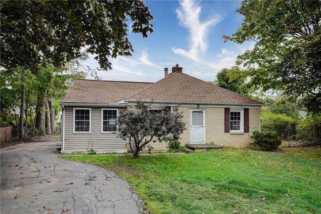 Photo - 4539 Dewey Ave