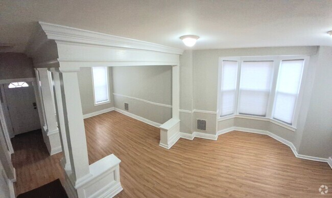 Building Photo - 5 Bedroom Available in York! Rental