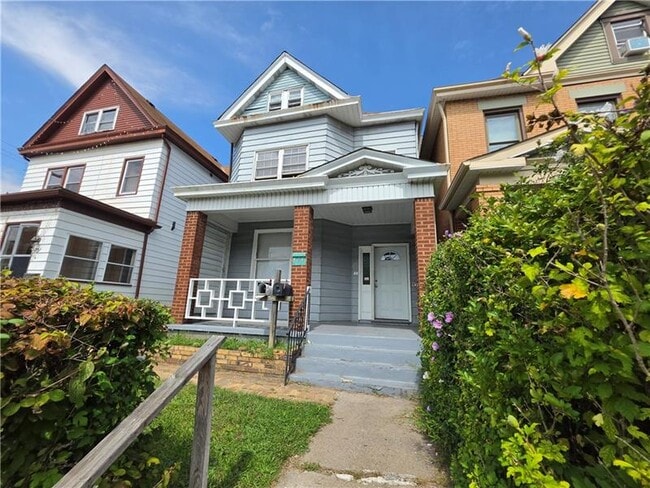 Photo - 703 E 14th Ave