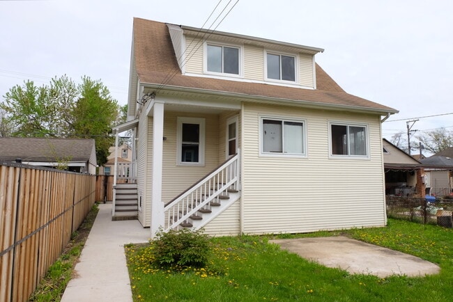 Building Photo - 3455 N Keating Ave Rental
