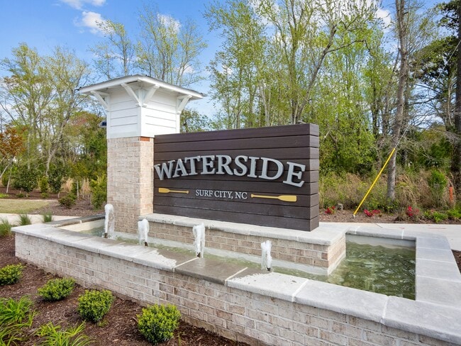 Photo - 338 Edgewater Wy