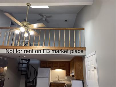 Photo - 160 Willow Creek Blvd