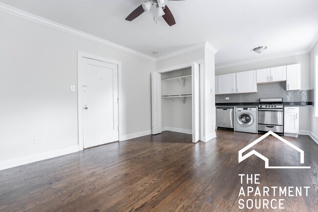 Photo - 2129 N Dayton St Unit 105