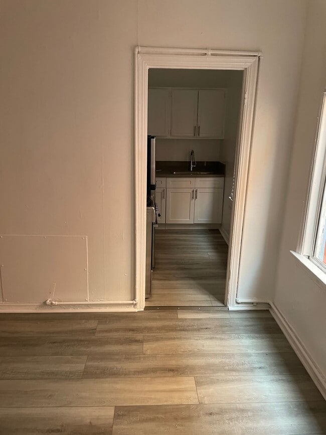 1438 Wright LLC