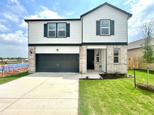 Spacious & Updated 4/BR 3/5/BA Home with M... - Spacious & Updated 4/BR 3/5/BA Home with M...