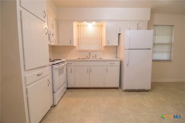 Photo - 304 Ridge St