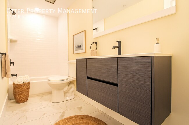 Photo - 1728 Ridge Ave Unidad 1