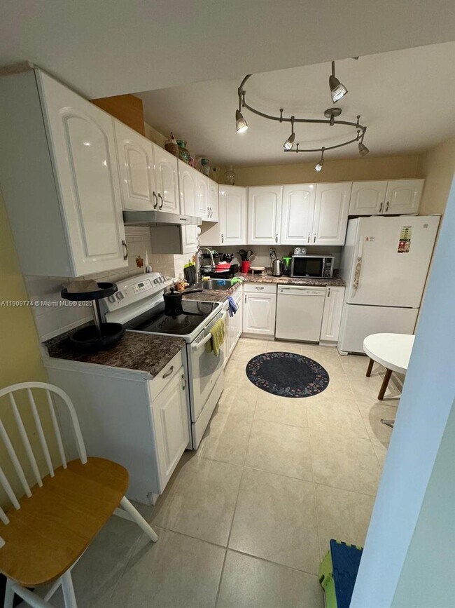 Photo - 1833 S Ocean Dr Unit 308