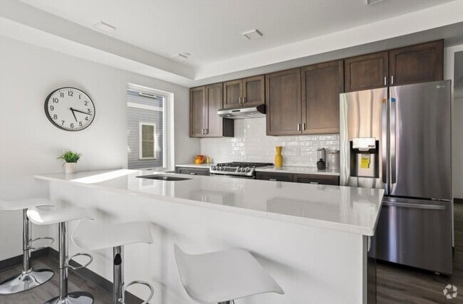Building Photo - 11 Dana Ave Unit 305 Rental