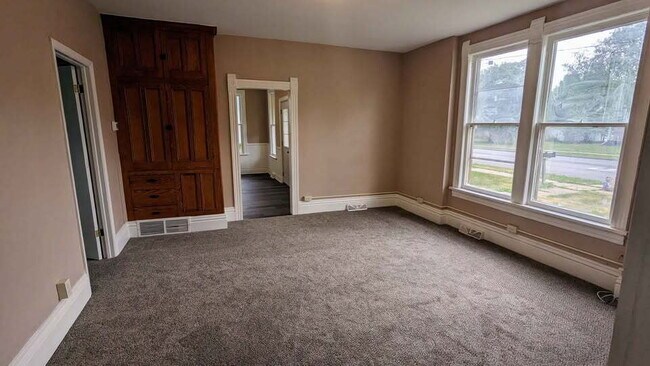 Photo - 704 E Prospect St