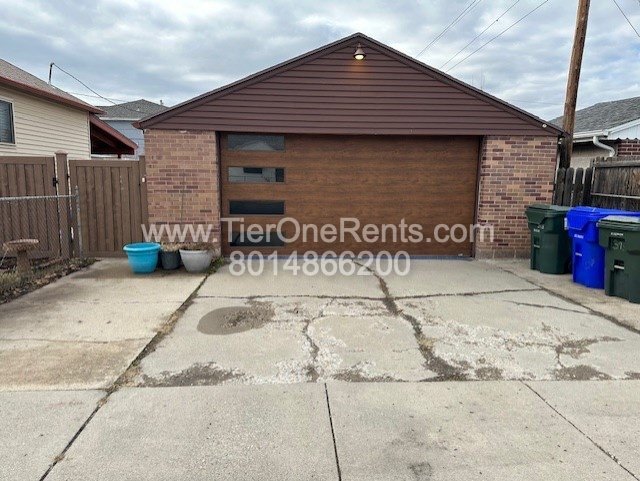 Photo - This property offers a NO DEPOSIT option available for qualified renters!