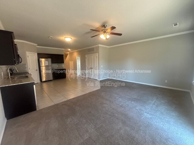 Photo - 2745 W Kilimanjaro Way