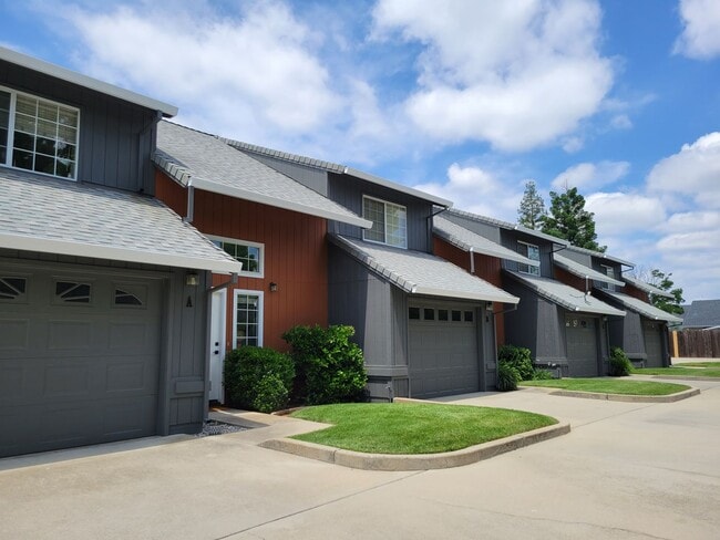 Building Photo - 826 Cally Ct Unit A