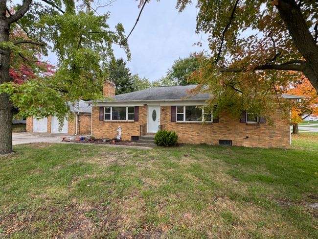 Photo - 2812 Fuller Ave NE