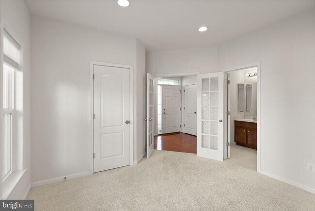 Photo - 21766 Harroun Terrace