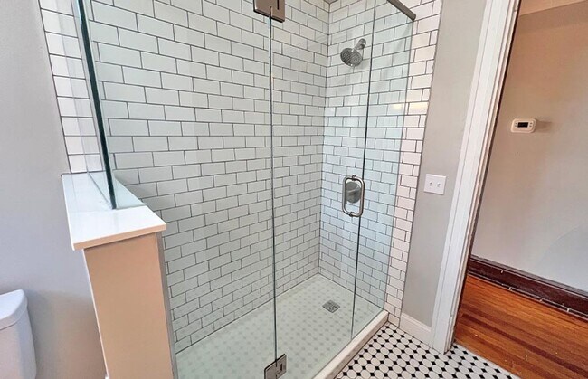 Photo - 3227 Jefferson Ave Unit 3227-05
