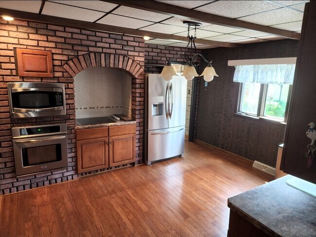 53 Victory Ave Unit 1st Floor