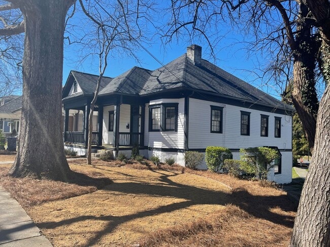 Photo - 760 W Ashland Ave NE Apartment