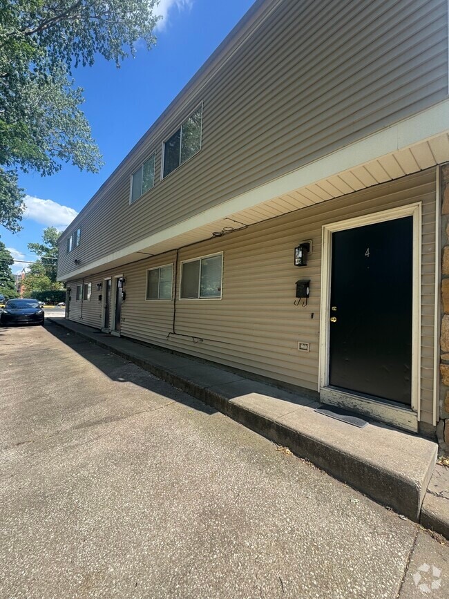 Building Photo - 922 Tennessee St Unit 3-4 Rental