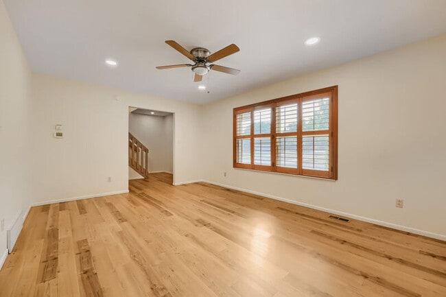Photo - 3202 Springridge Dr