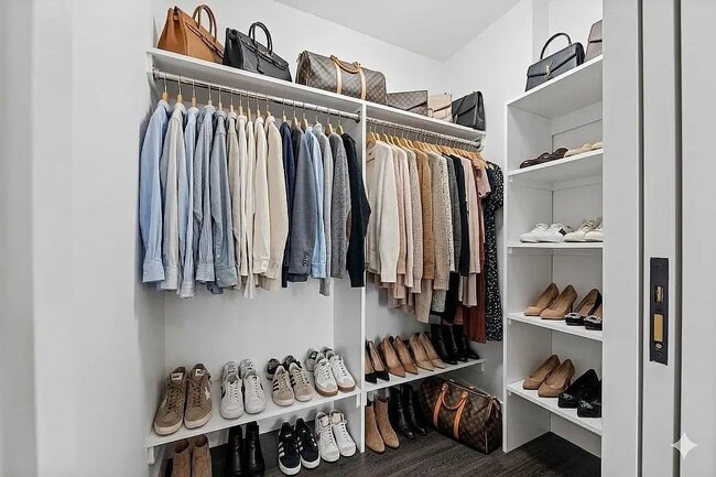 Photo - 250 E Houston St Unit 7LL