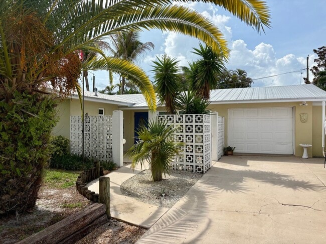 Photo - *ROCKY POINT GEM* 3/2/1 Pool Home with Lawn and Pool Care Included!