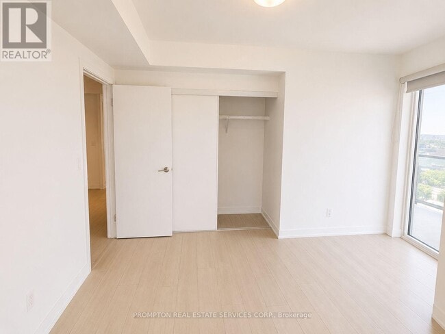 Photo - 2033 Kennedy Rd Unit 906