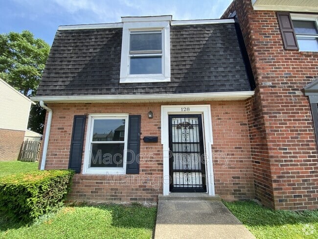 Building Photo - 128 Hickok Cir Rental