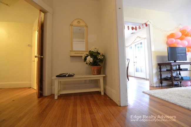 Photo - 209 Chestnut Hill Ave Unidad 3