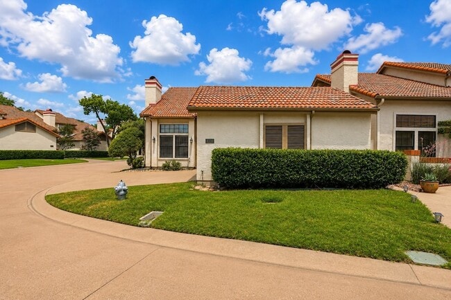 608 Fiesta Cir