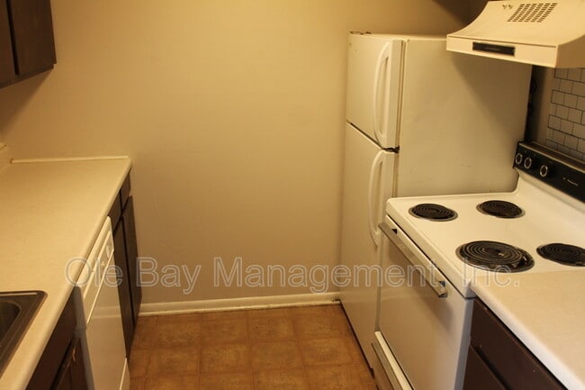 Photo - 233 Riverbend Dr